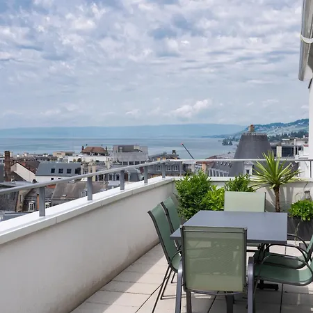Four Bedroom Penthouse By Swiss アパート モントルー