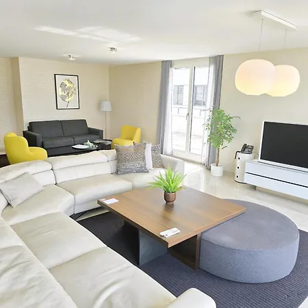 Four Bedroom Penthouse By Swiss Apartamento