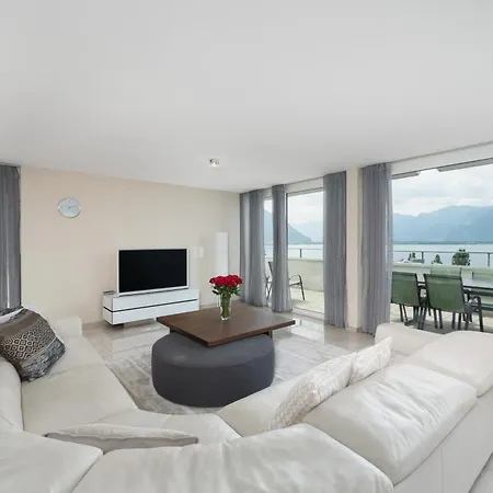Appartement Four Bedroom Penthouse By Swiss Montreux