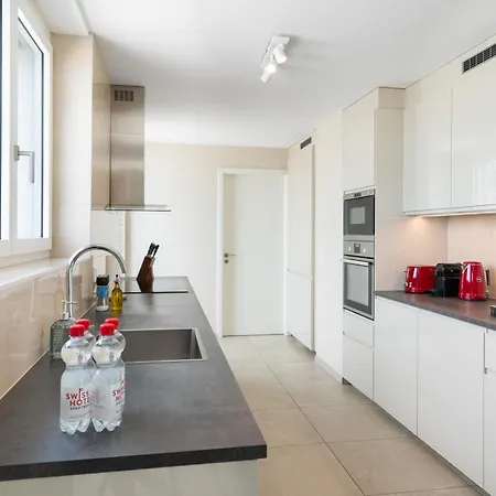 Appartement Four Bedroom Penthouse By Swiss Montreux