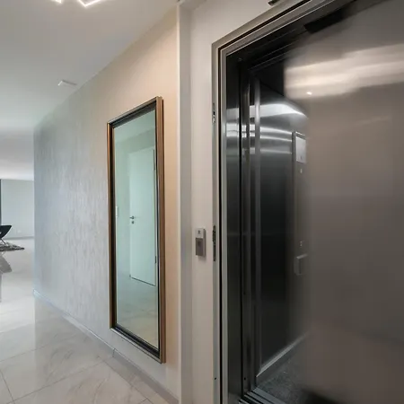 Four Bedroom Penthouse By Swiss Appartement *